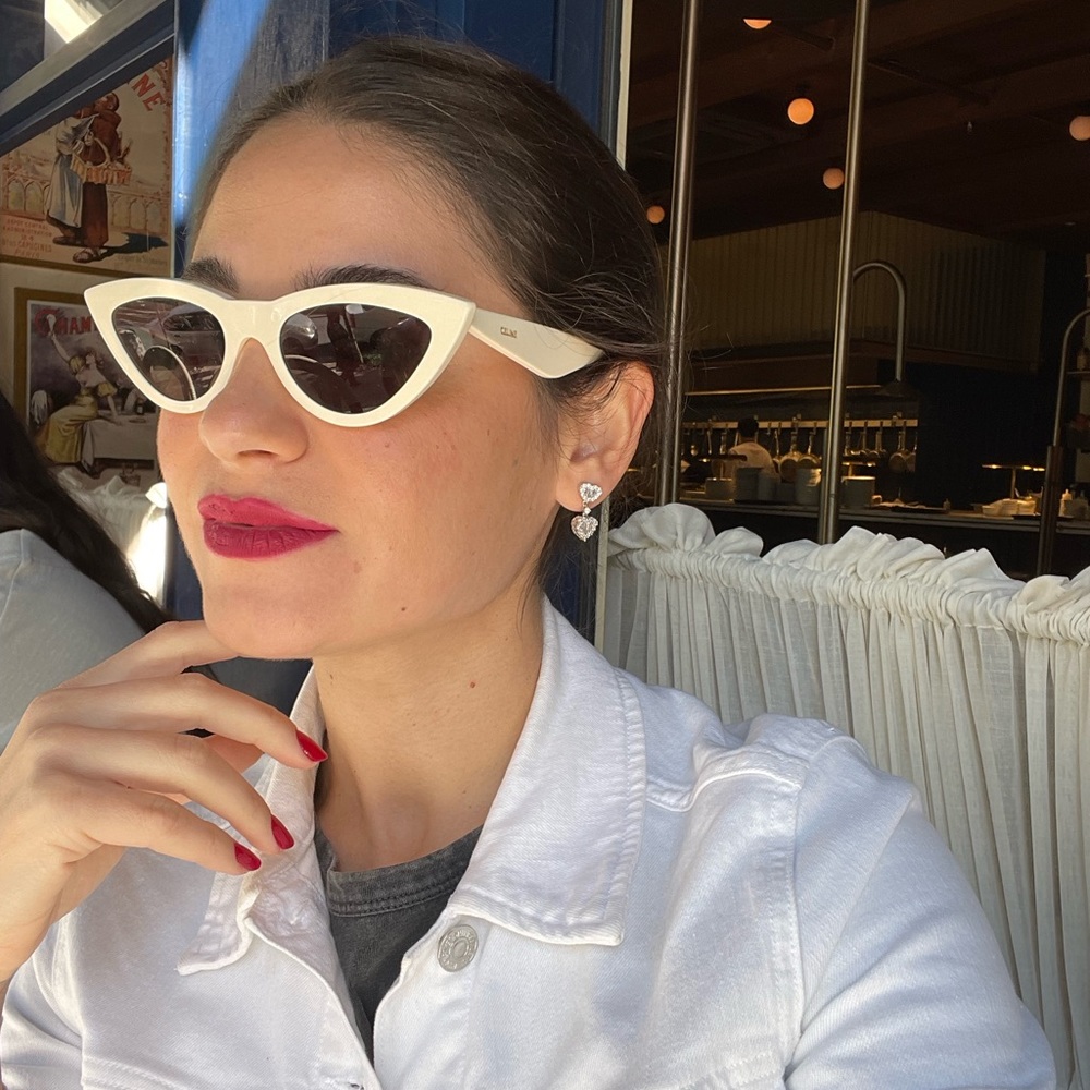 Meet your Posher, Basak